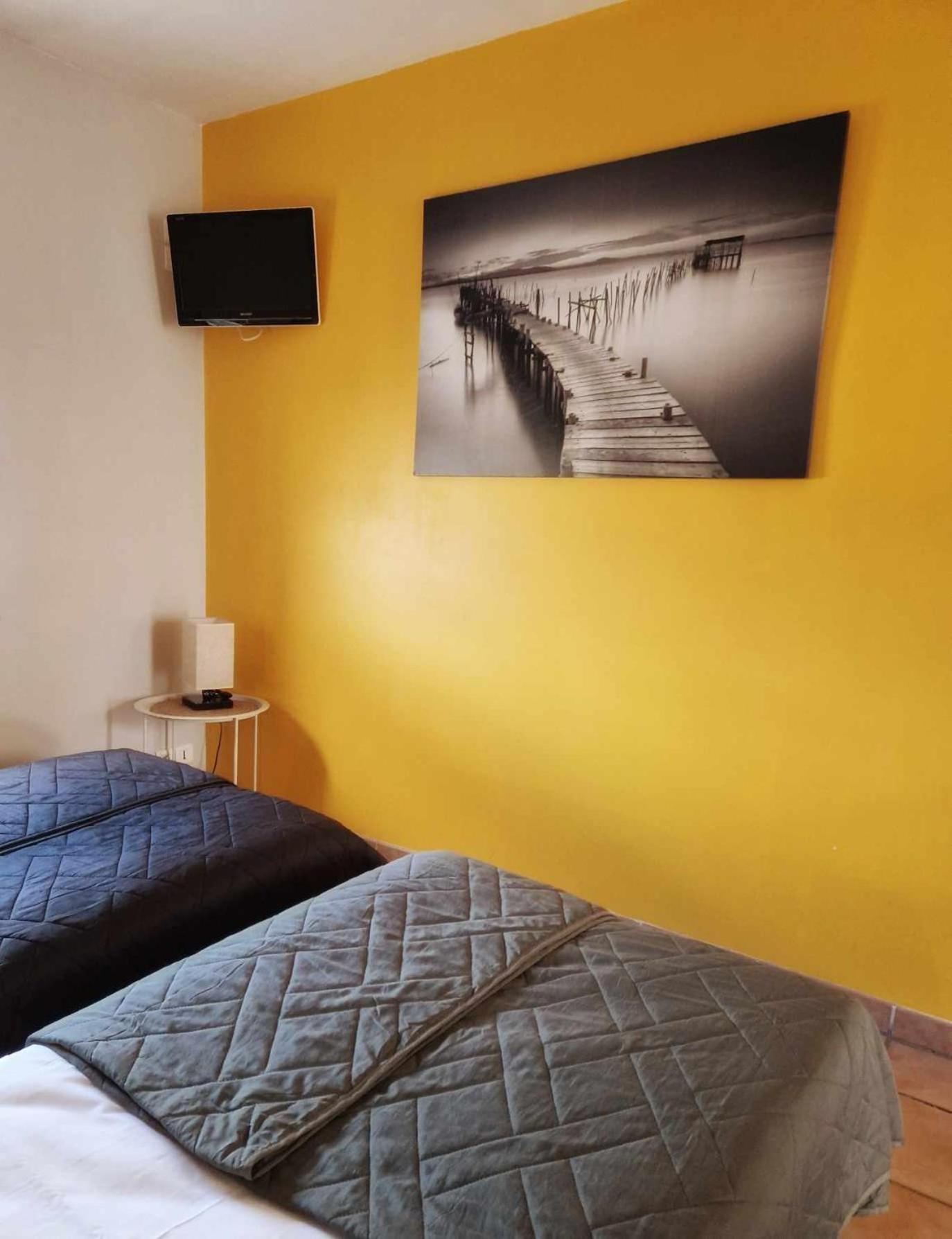 Tempo Hotel Millau Buitenkant foto