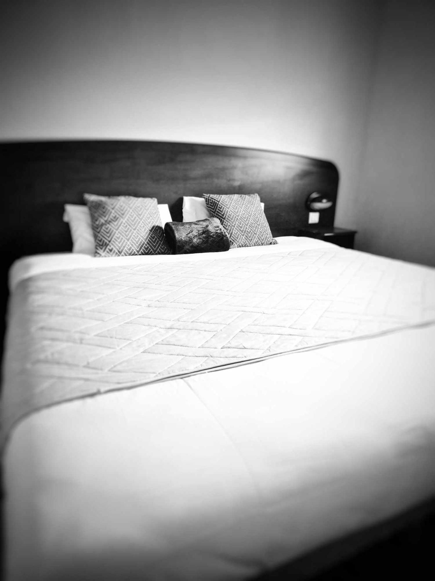Tempo Hotel Millau Buitenkant foto