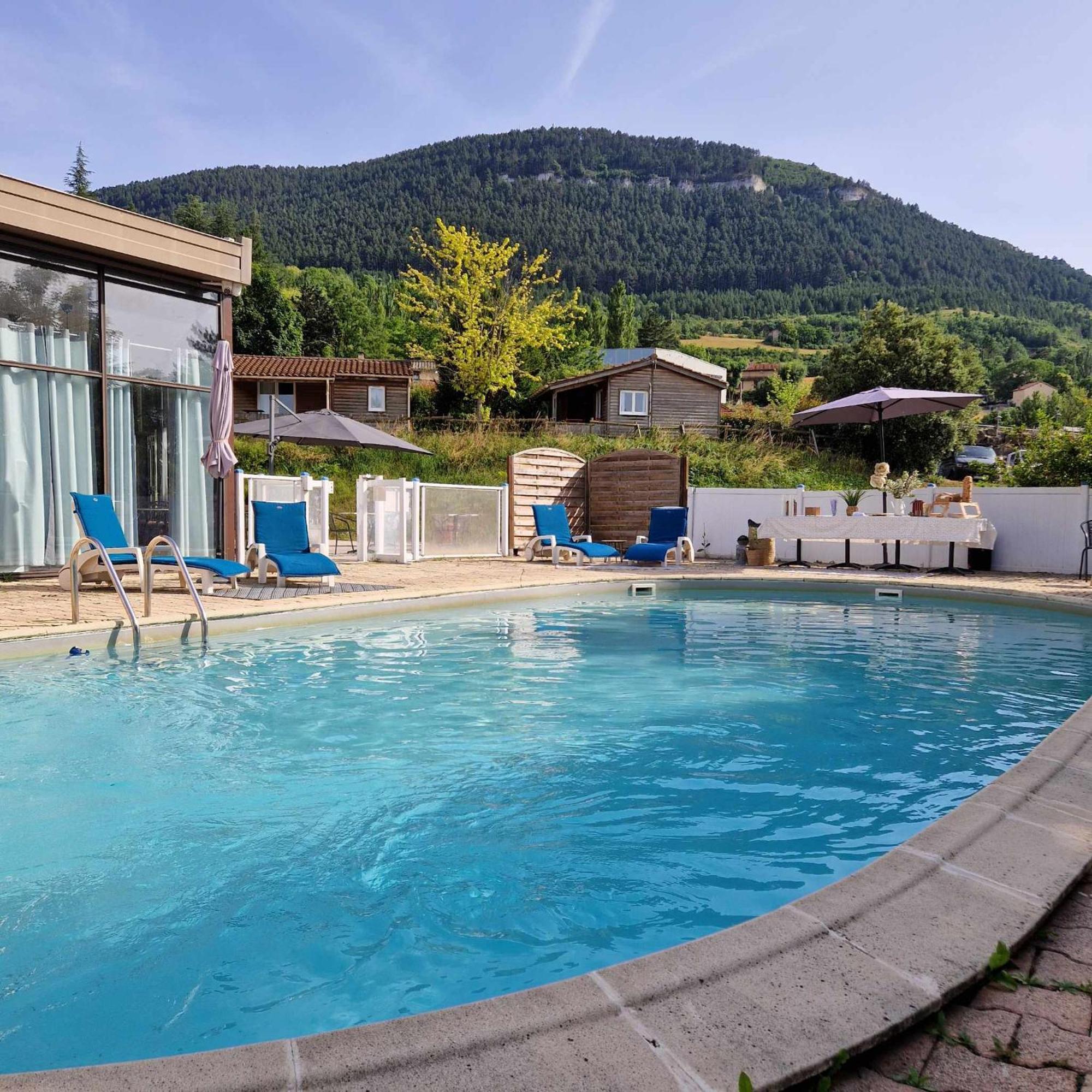 Tempo Hotel Millau Buitenkant foto